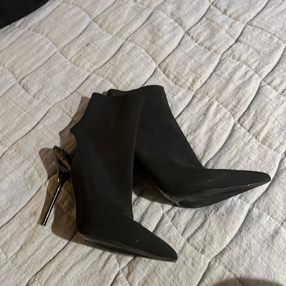 Never worn sock style pointed toe heels